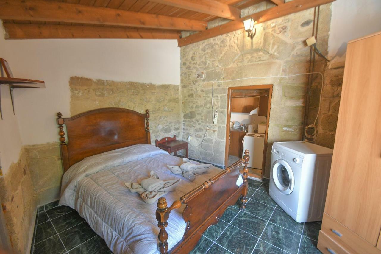 Stone House Apartment Malona Village Exterior photo